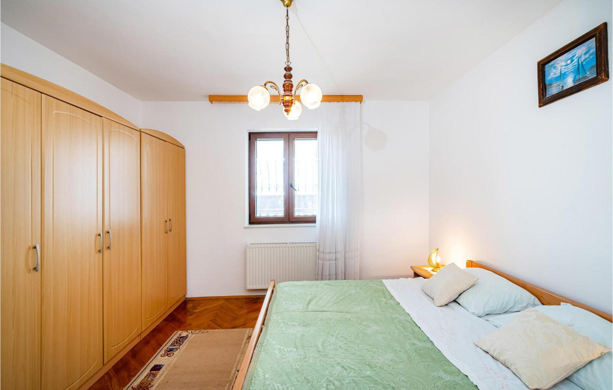 2 Bedroom Cozy Apartment In Zadar Exterior foto
